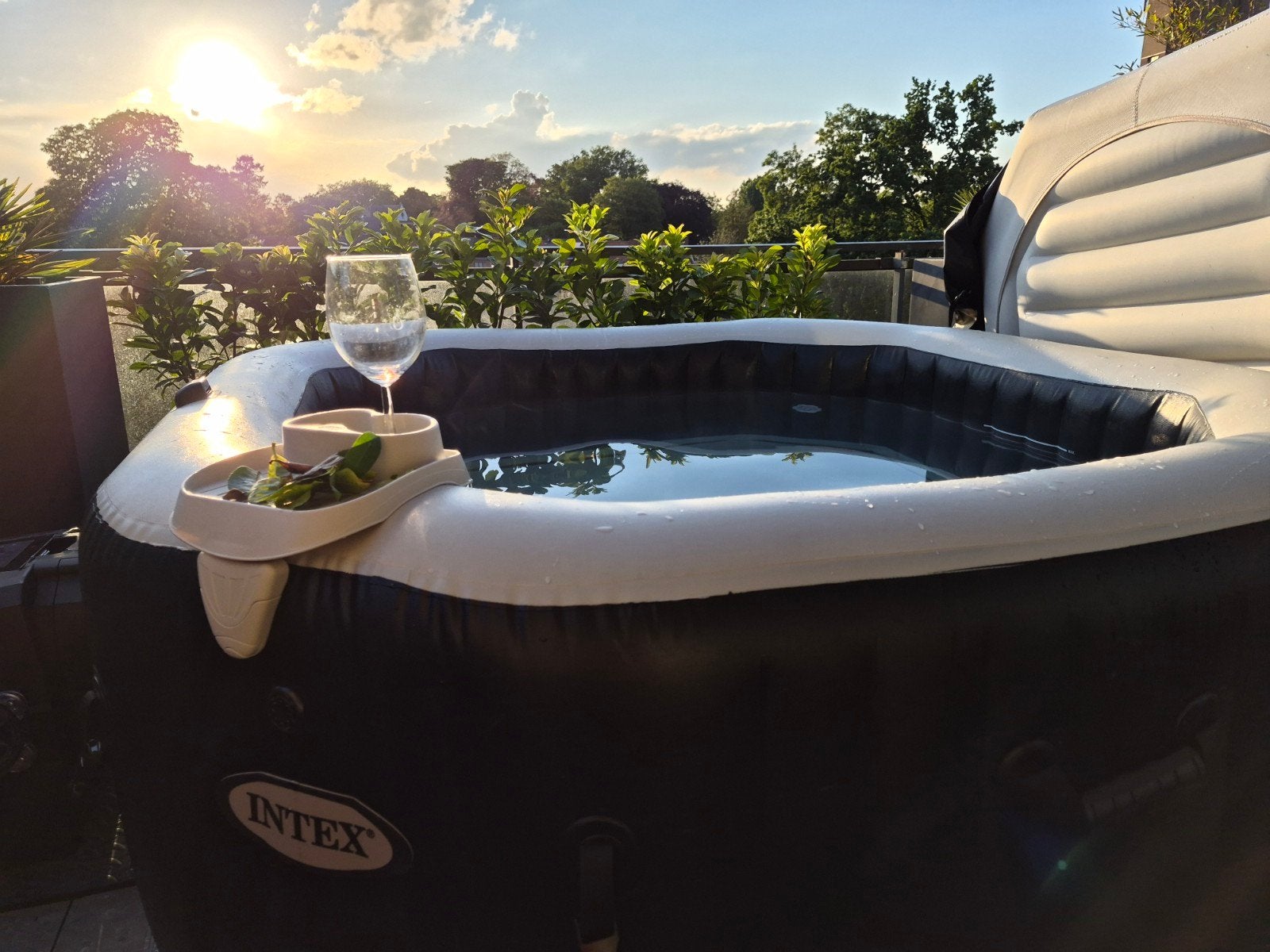 Jacuzzi Intex Pure Spa Deluxe, Tuin en Terras, Ophalen, Zo goed als nieuw, Afdekzeil, Opblaasbaar