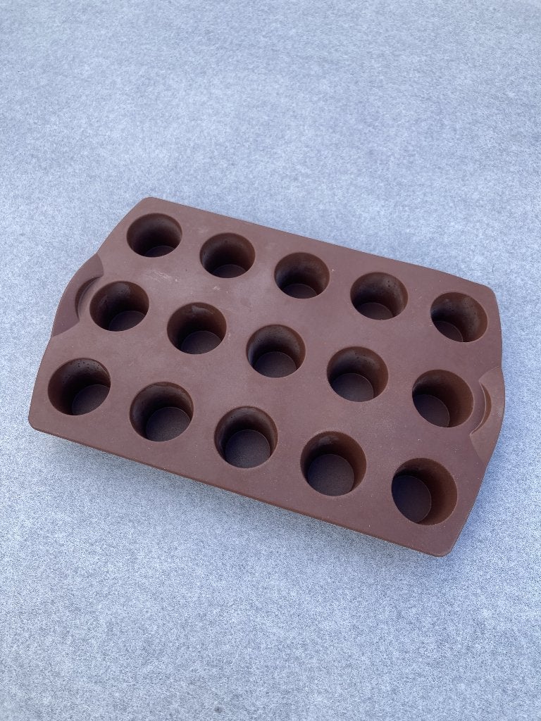 tupperware siliconen vorm mini muffins, Huis en Inrichting, Ophalen of Verzenden, Gebruikt, Bruin, Overige typen