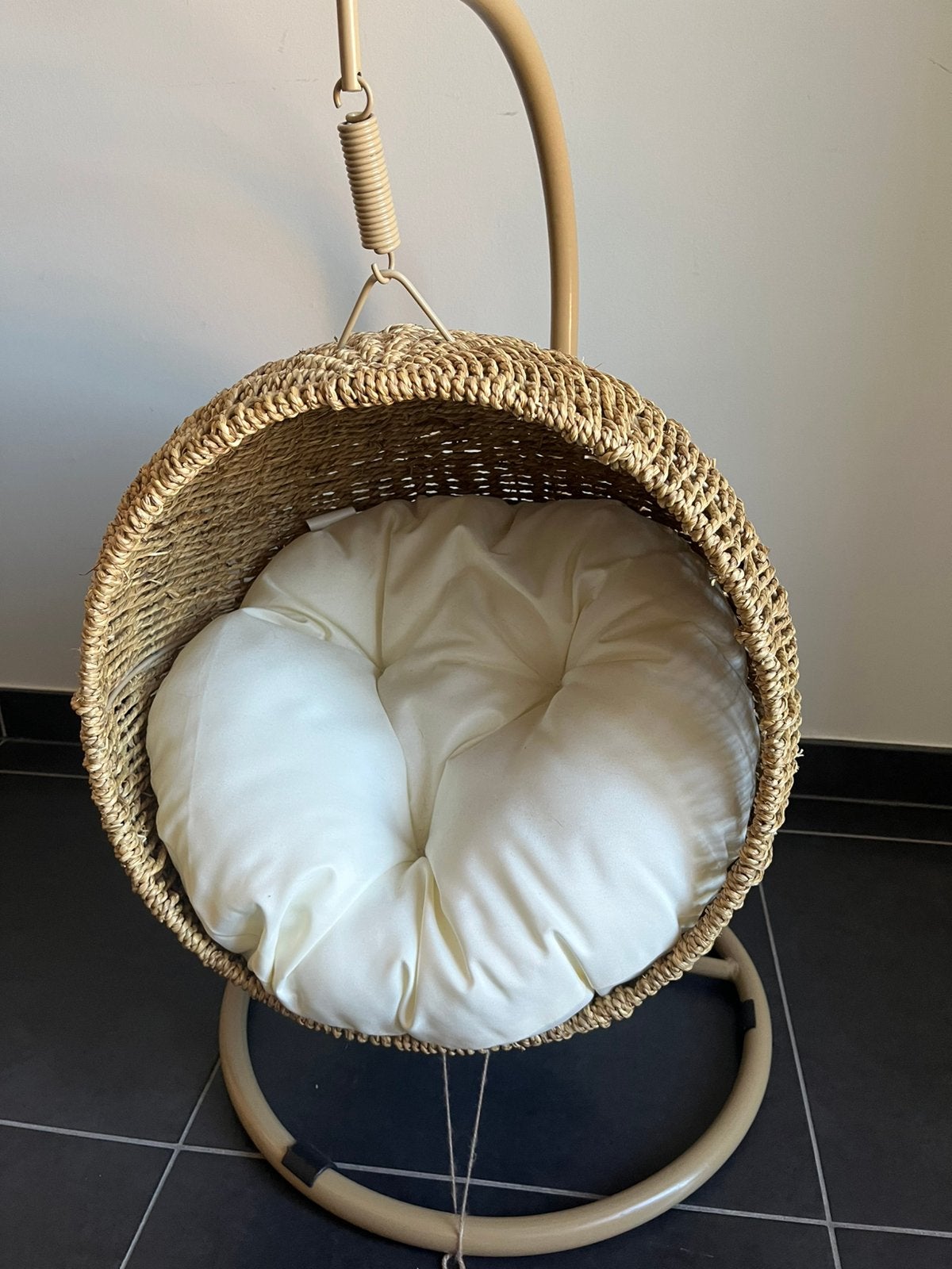 Kattenhangmand, Ophalen, Zo goed als nieuw, Riet