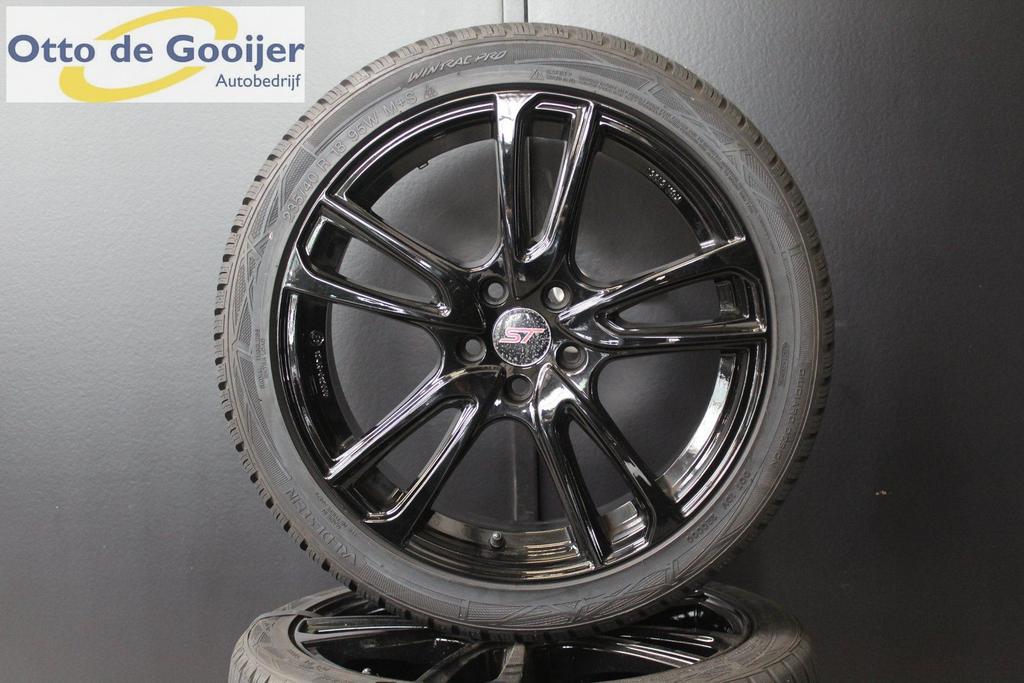 Ford Focus ST Velgen 18 Inch Winterbanden 235/40R18, Auto-onderdelen, Ophalen, 18 inch, Gebruikt, -