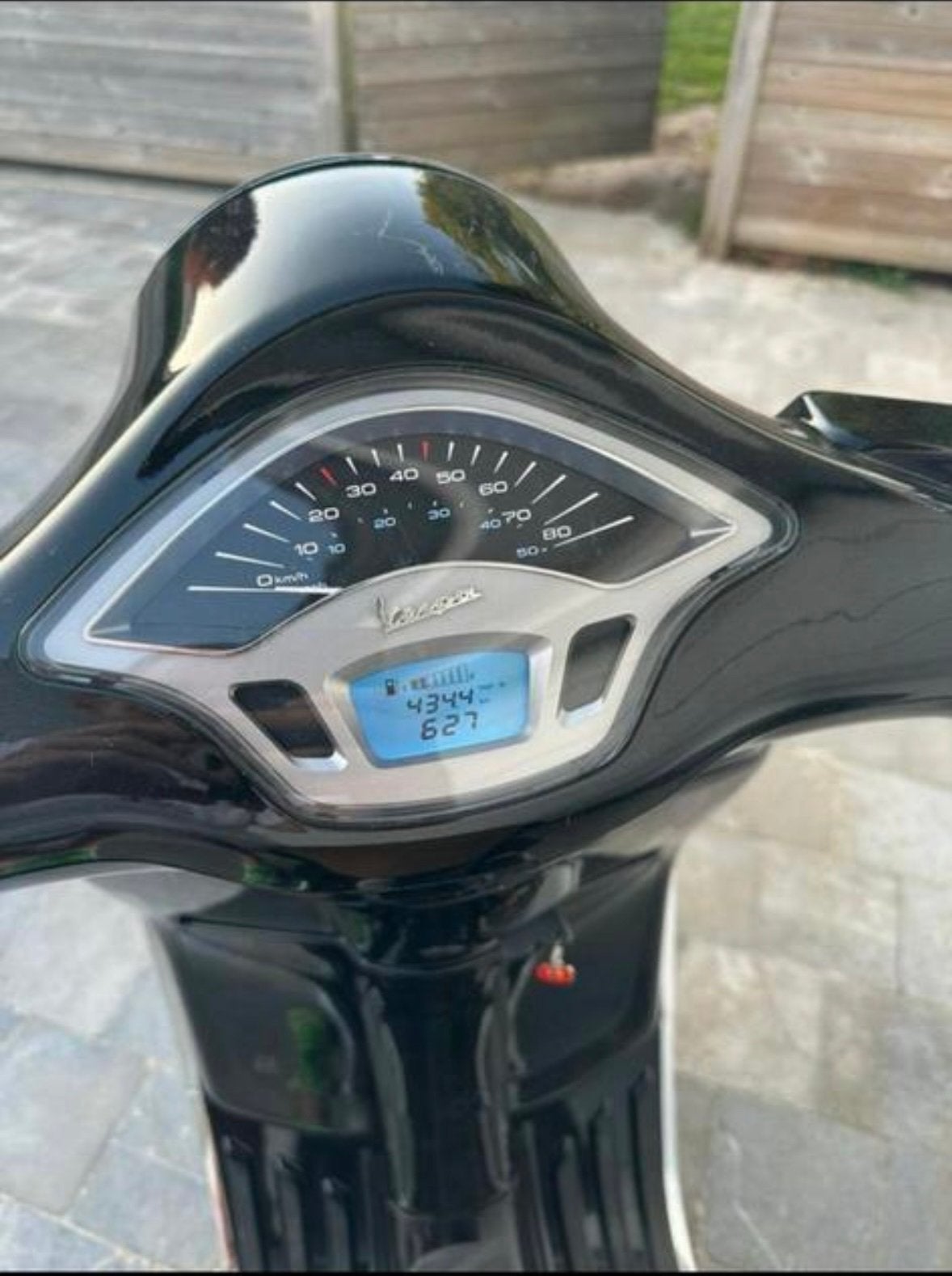 Vespa primavera 2022, Fietsen en Brommers, Ophalen, Zo goed als nieuw