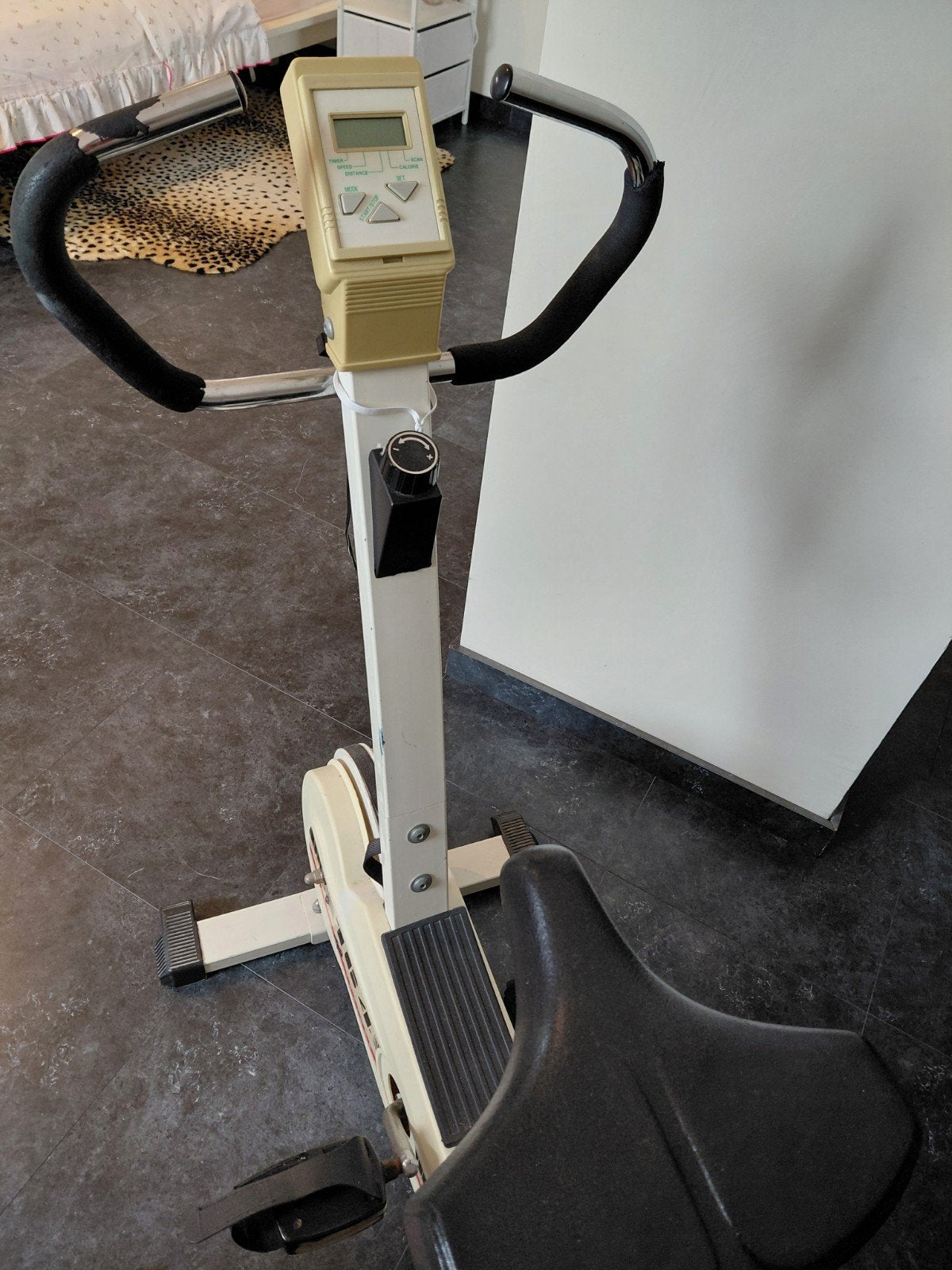 Vélo d'appartement, Vélo d'appartement