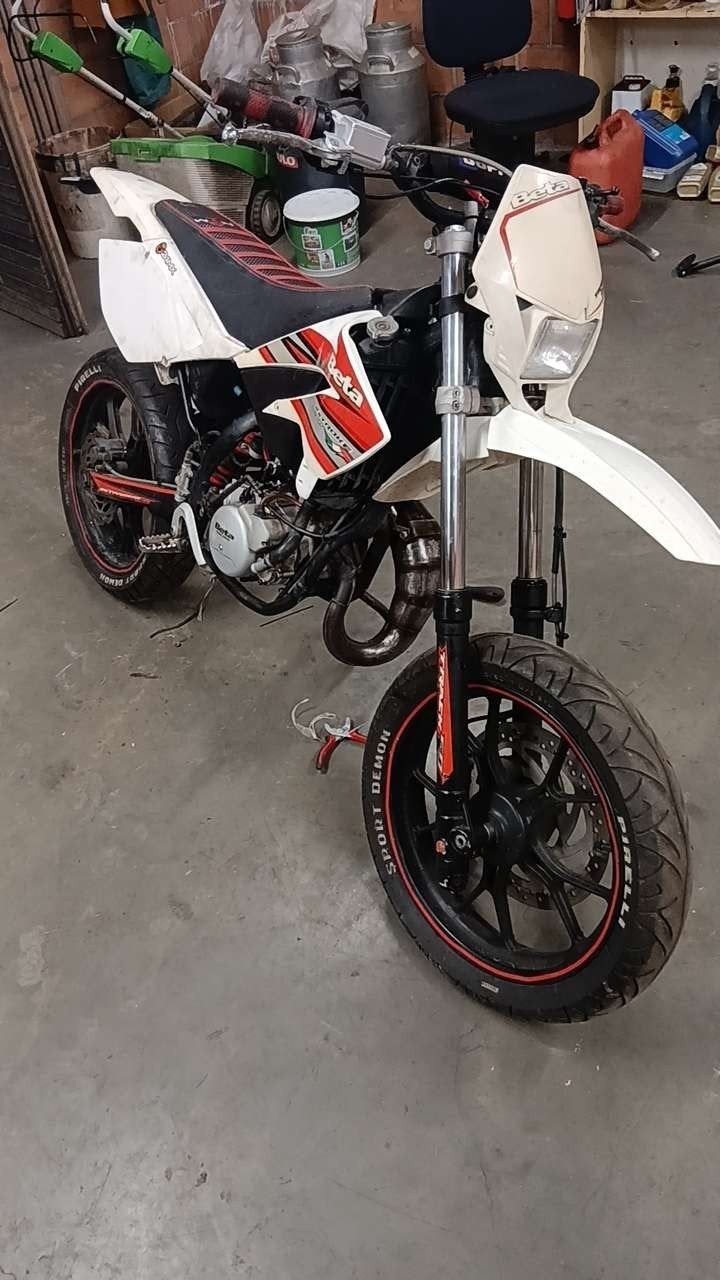 beta rr50 2008 met een wite en zwarte kapen set, Ophalen