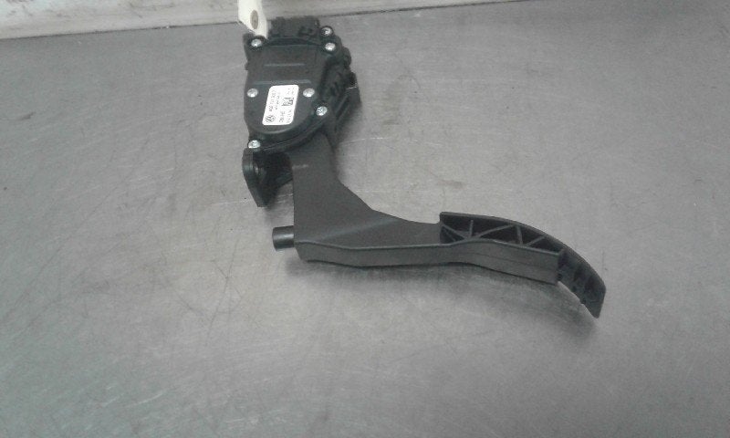 PEDALE D'ACCELERATEUR Volkswagen Fox (5Z) (|6QE721503D|), Dhr. J. Ham, Volkswagen, Administratie@autoham.nl, Utilisé