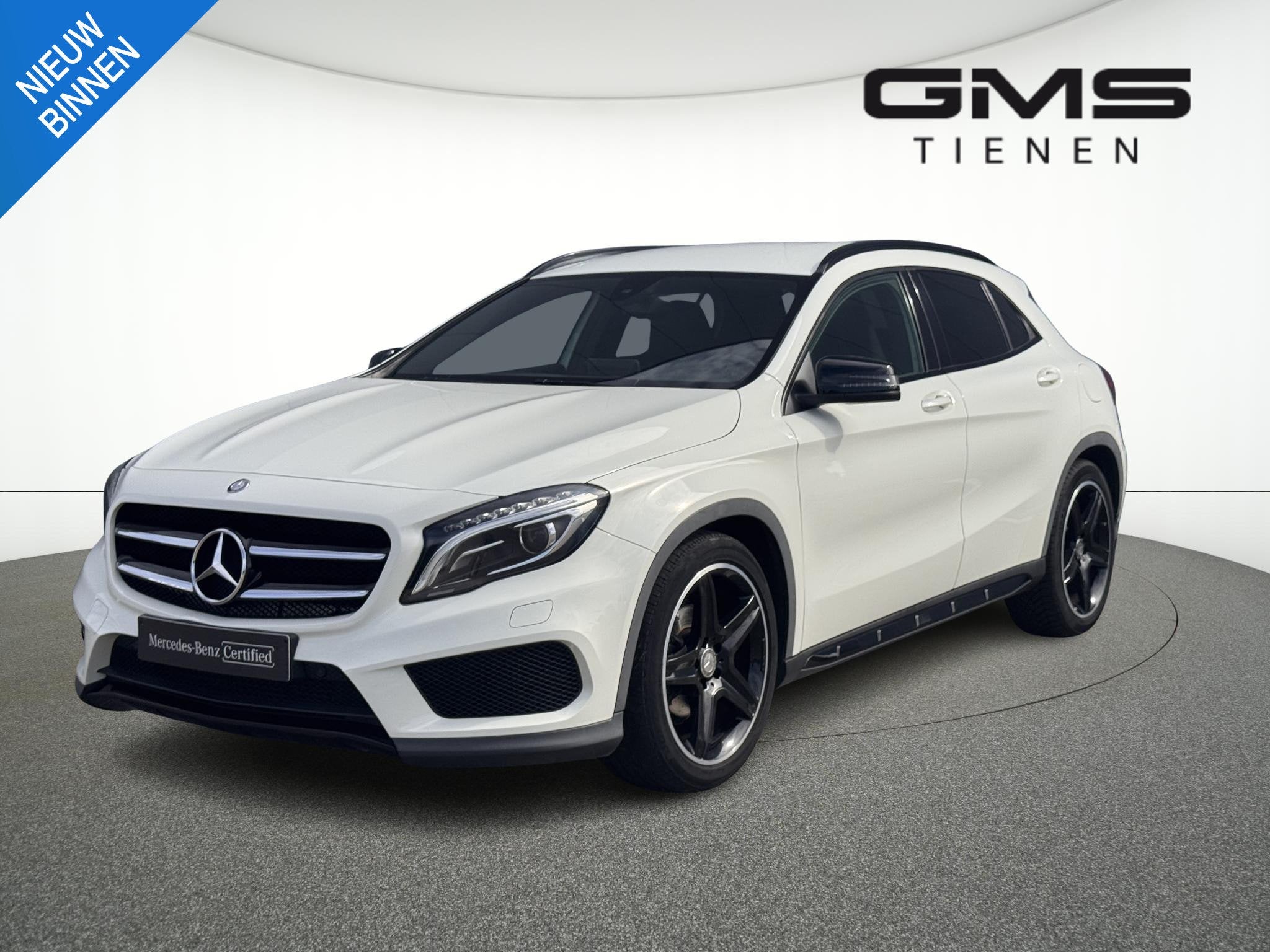 Mercedes-Benz GLA GLA 180, Auto's, Gebruikt, 4 cilinders, 1600 cc, Wit