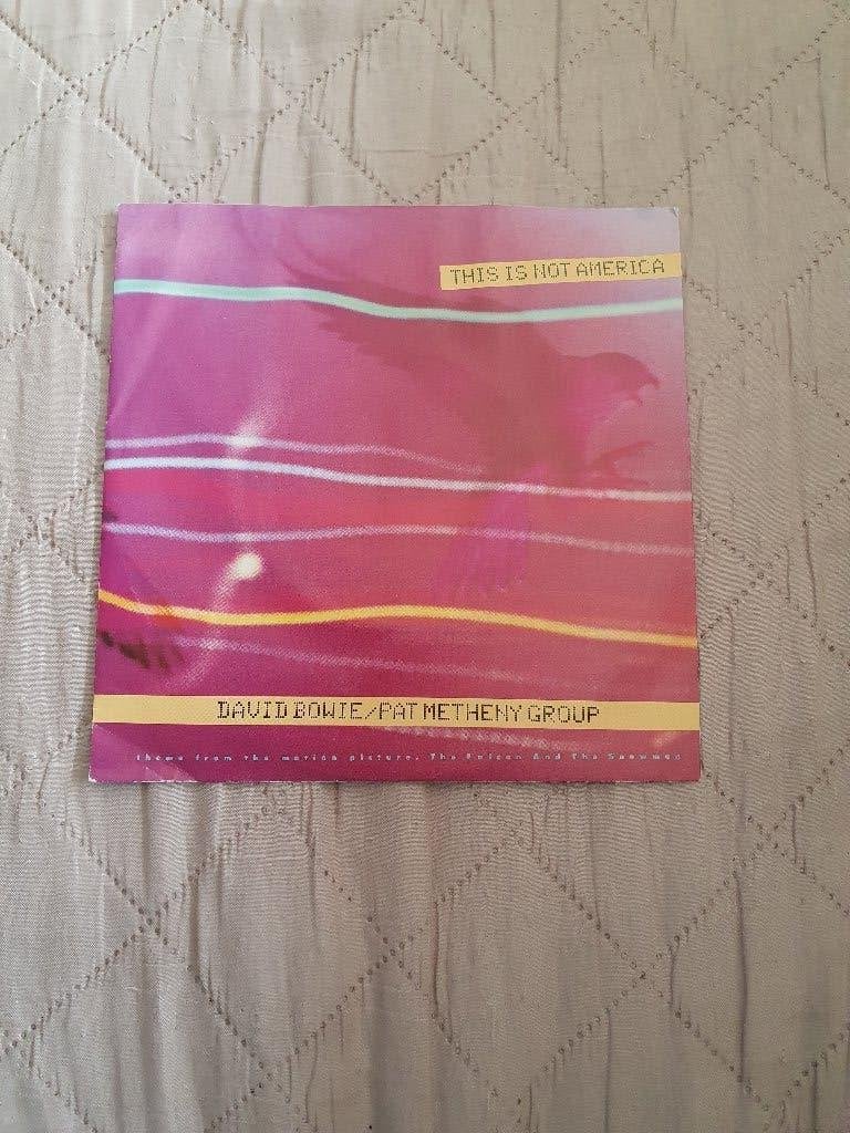 S - David Bowie Soundtrack : The Falcon And The Snowman), 7 inch, Ophalen of Verzenden, Zo goed als nieuw, Pop