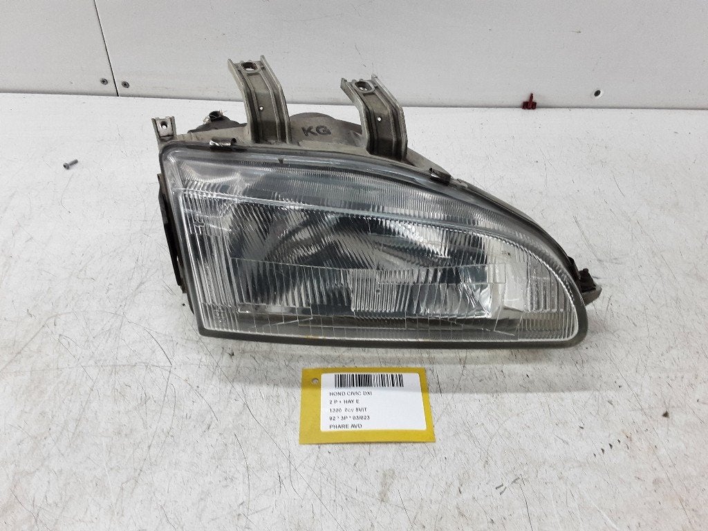 PHARE / OPTIQUE AVANT DROIT Honda Civic (EG), Honda, Mevr. I. Hauben, Utilisé, Rue de l'Espoir 34 34
4030  GRIVEGNÉE, BE