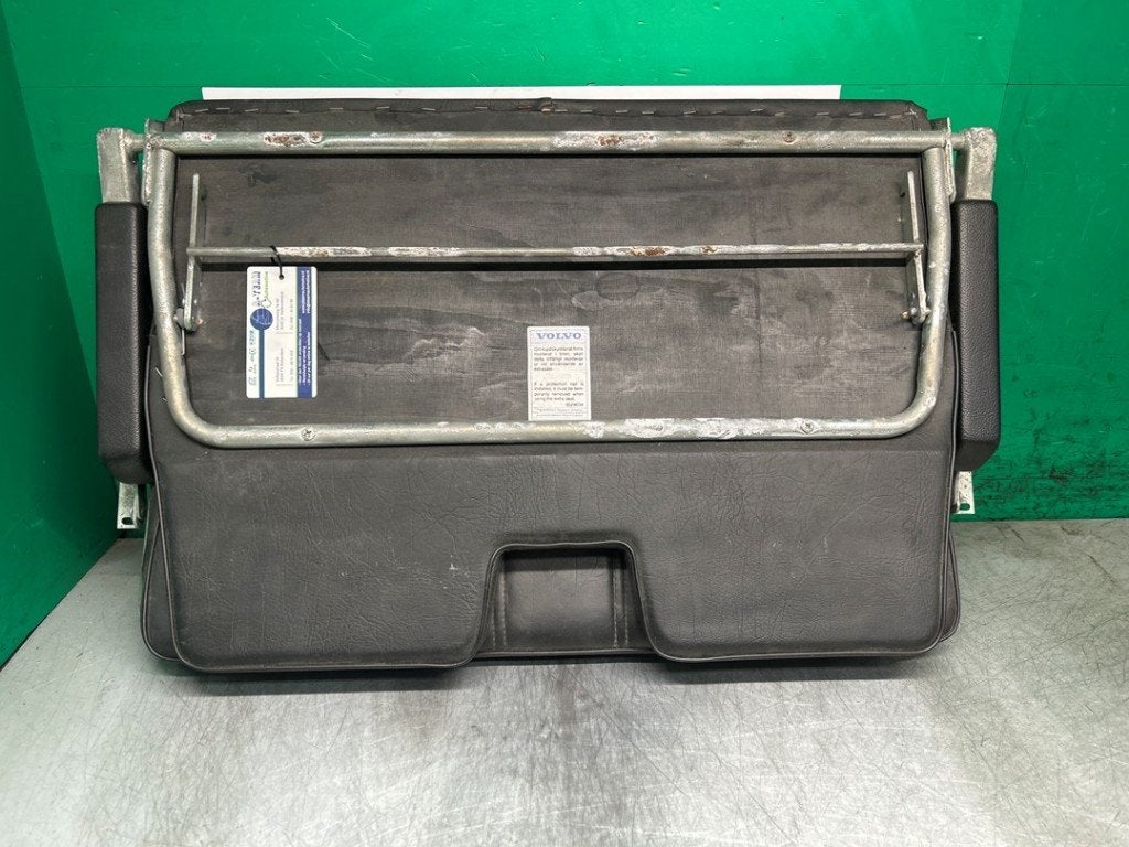 STOEL ACHTER Volvo 240 / 245 (01-1974/12-1993) (|3529034|), Auto-onderdelen, Interieur en Bekleding, Gebruikt, Info@volvocars.com
