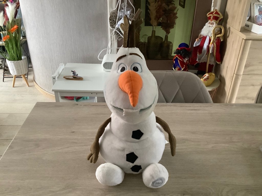 Personnage en peluche Disney La Reine des neiges Olaf, Enfants & Bébés, Disney, Avec étiquette, Blanc, Comme neuf