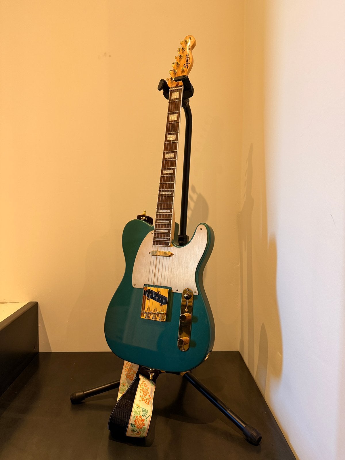 Fender Squier 40th Anniversary Telecaster Gold Edition, Ophalen, Zo goed als nieuw, Solid body, Fender