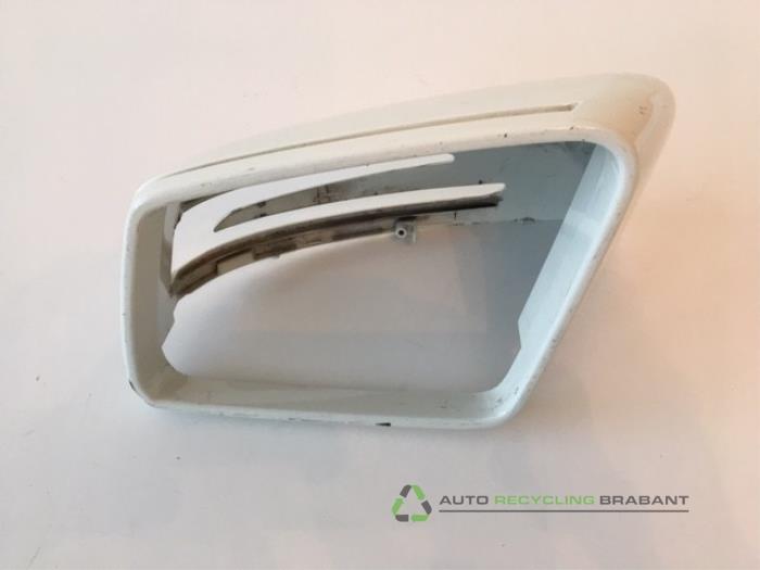 Coque rétroviseur gauche d'un Mercedes E-Klasse, -, 3 mois de garantie, Utilisé, -