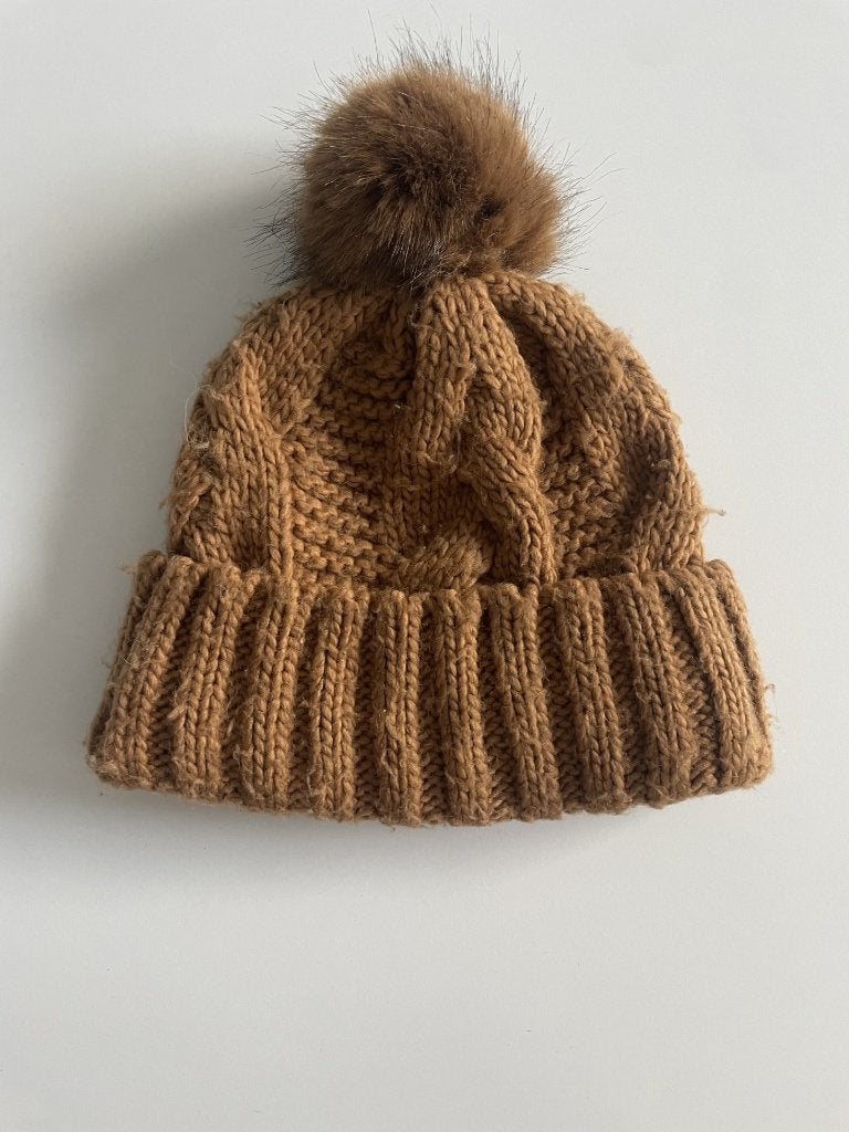 Bruine muts maat 52-58, mijn dochter van 10 jaar, Kinderen en Baby's, 134 t/m 140, Meisje, H&M, Ophalen of Verzenden