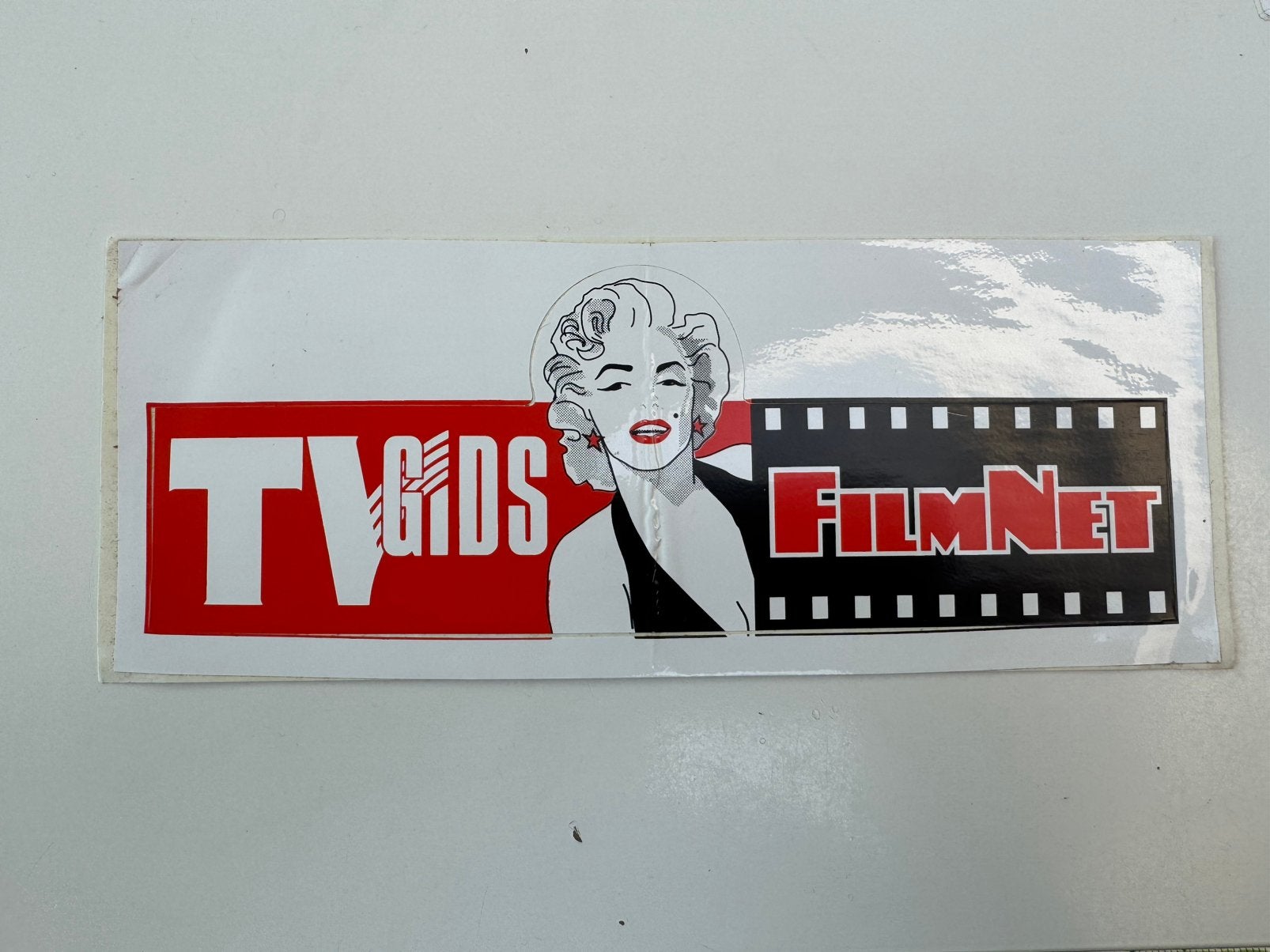 Vintage TVgids / Filmnet sticker van Marilyn Monroe, Ophalen of Verzenden, Nieuw, Film, Tv of Omroep