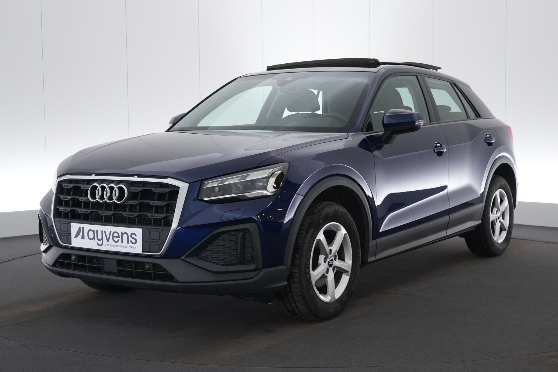 (2BVW250) AUDI Q2, Auto's, Audi, Stof, Blauw, Bedrijf, 5 deurs