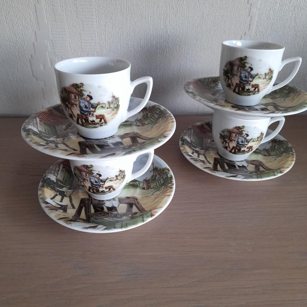 Lotje van 4 tasjes met ondertas  - porselein Royal Swabap., Ophalen of Verzenden