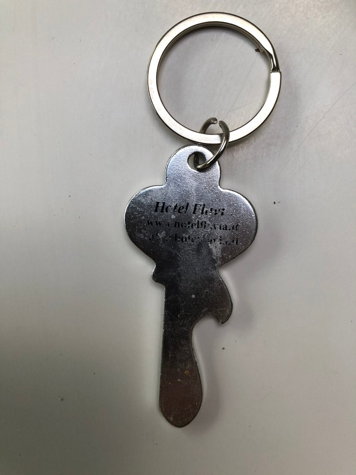 Metalen Sleutelhanger, Verzamelen, Ophalen of Verzenden, Gebruikt, Overige typen