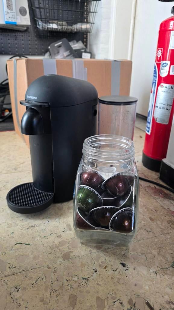 Nespresso vertuo koffiemachine, Ophalen, Gebruikt, 10 kopjes of meer, Koffiemachine