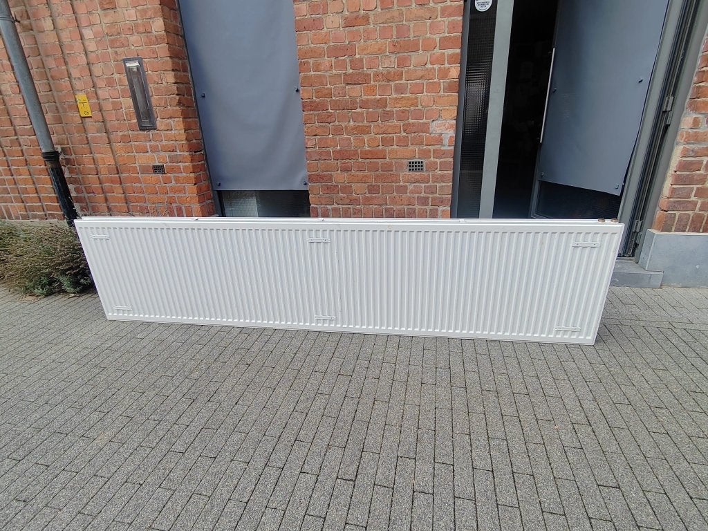 Radiator 270 cm te koop, Doe-het-zelf en Bouw, Ophalen, 30 tot 80 cm, Gebruikt, Radiator