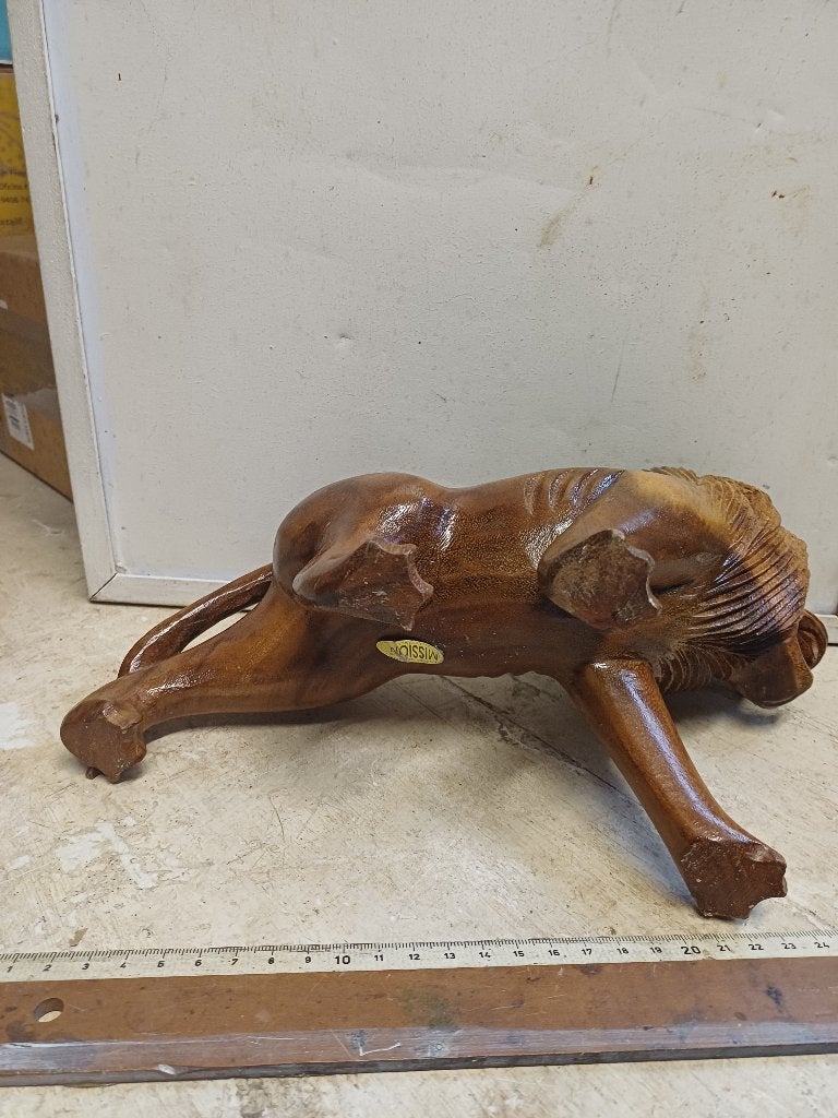 magnifique lion en bois tbe, Enlèvement ou Envoi, Comme neuf, Animal sauvage