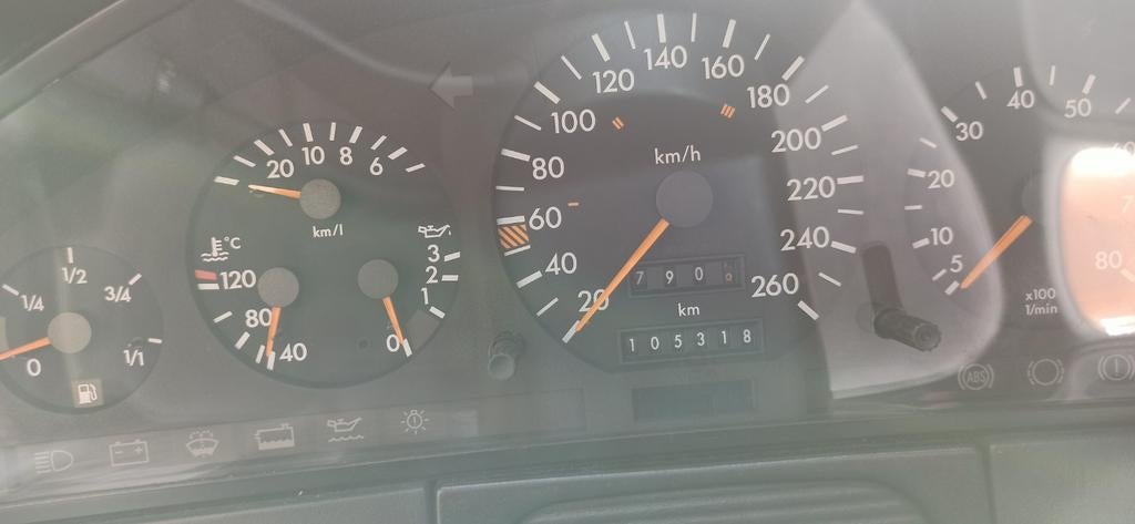 Mercedes 300SE U9, foto 7