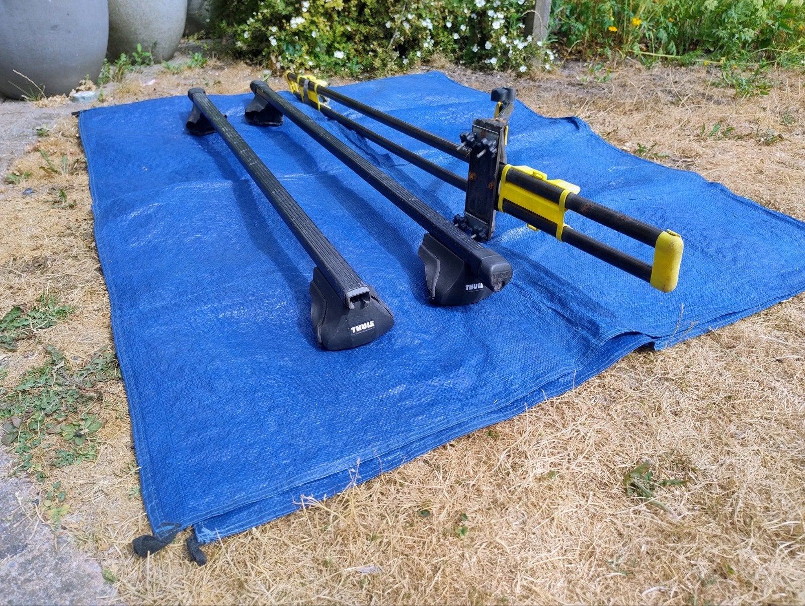 Thule dakdragers en fietsdrager, Ophalen, 1 fiets, Gebruikt, Dakdrager
