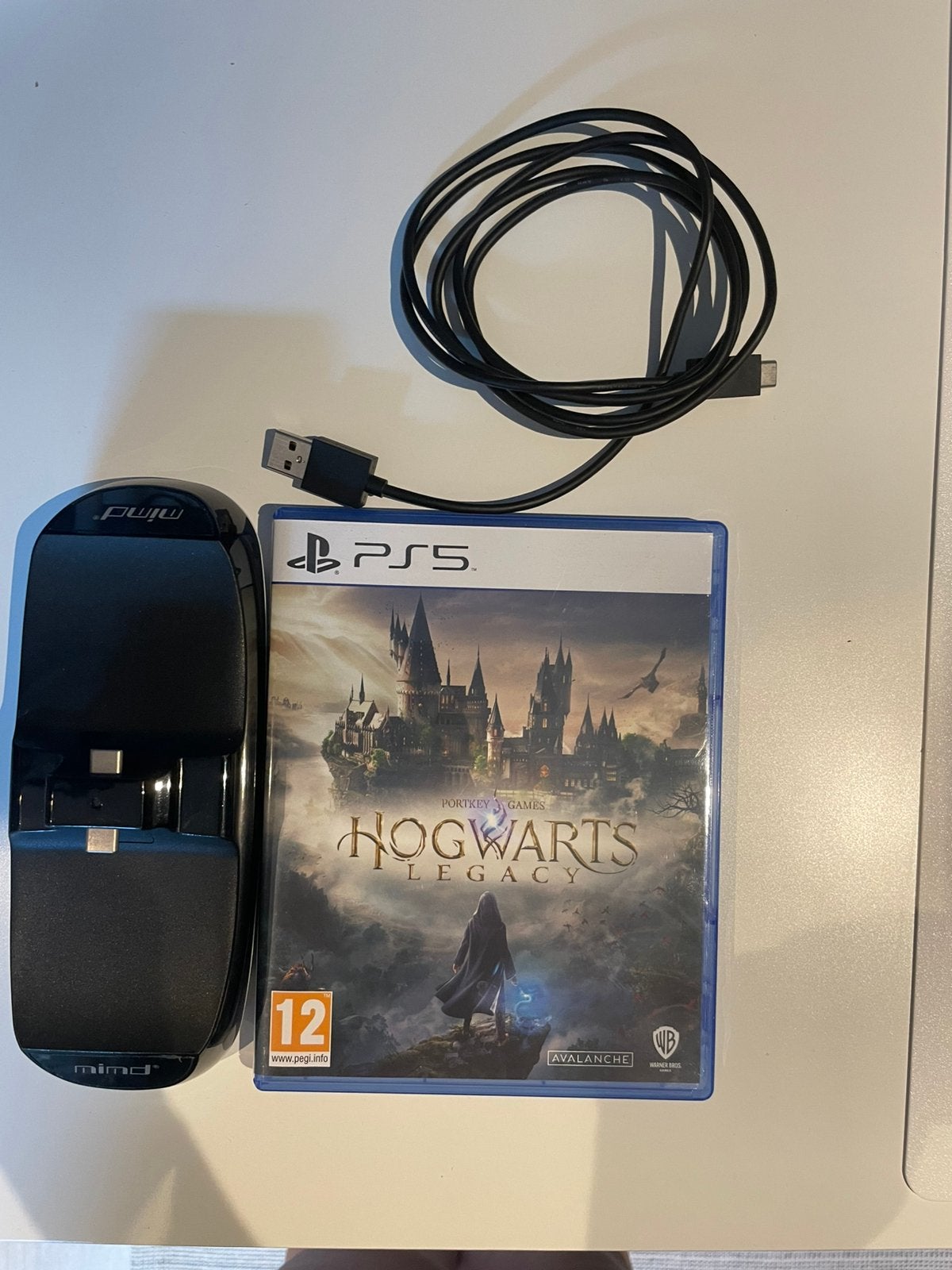 Hogwarts en opladers ps5controle, Games en Spelcomputers, Spelcomputers | Sony PSP, Ophalen, Zo goed als nieuw