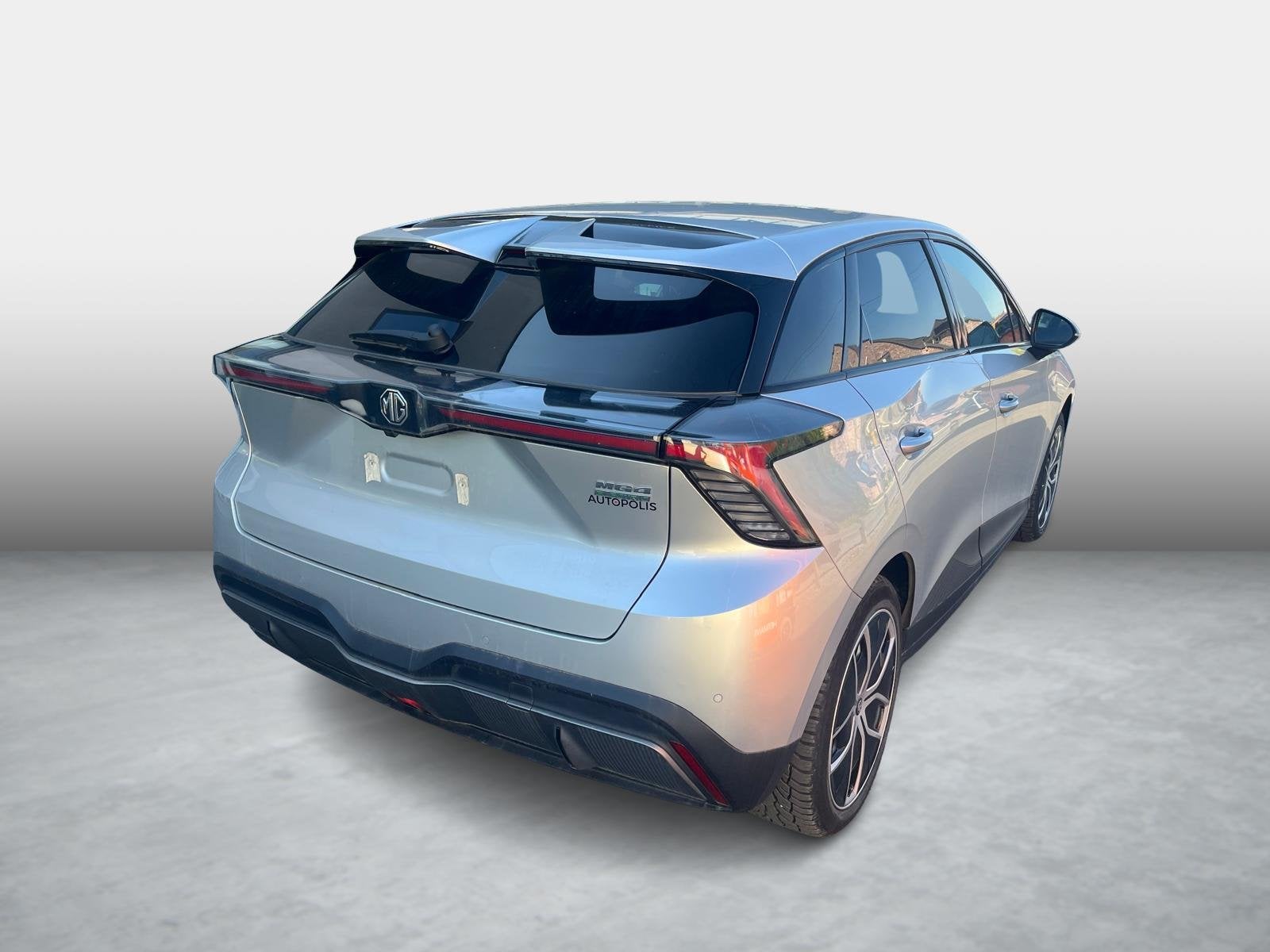 MG MG4 64 kWh Luxury (automatique), Autos, MG, Argent ou Gris, Achat, Noir, 5 portes