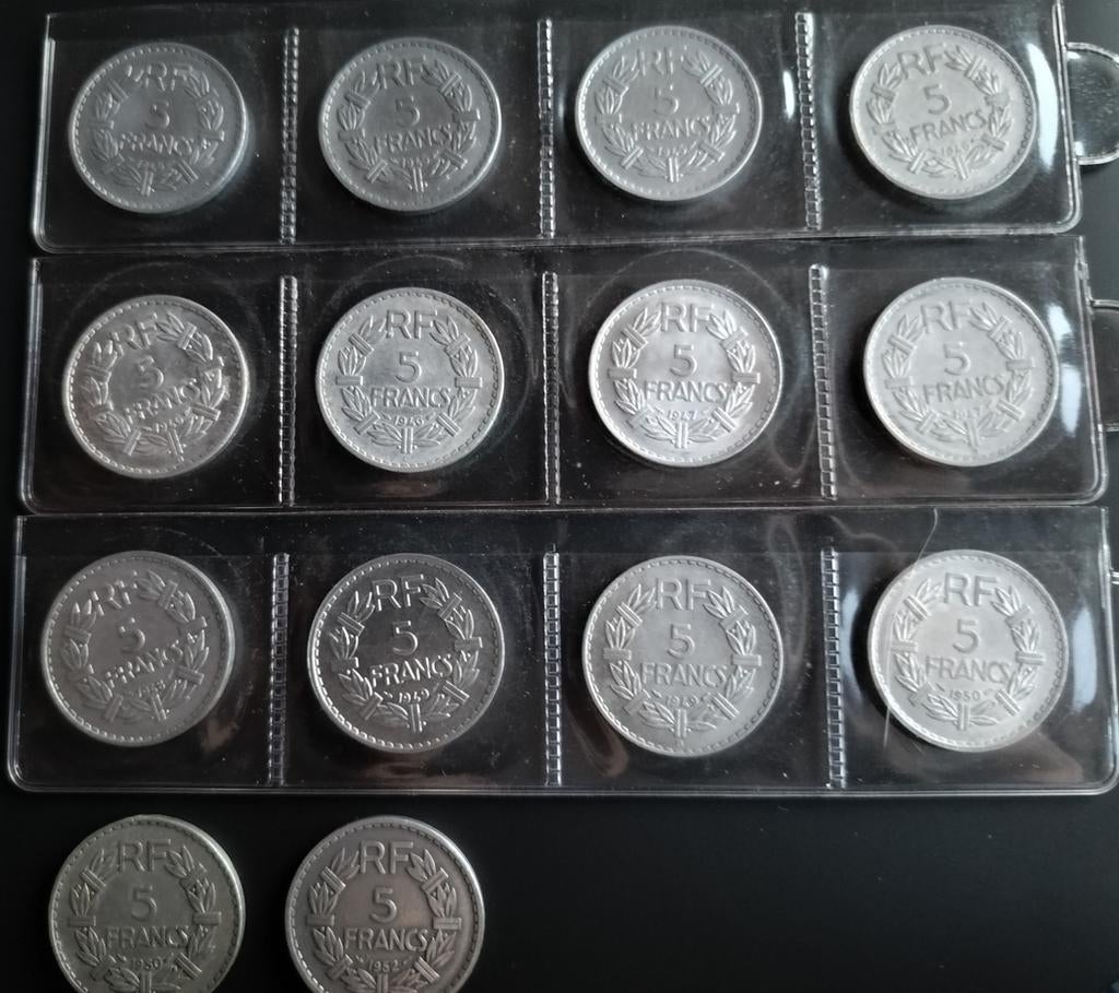 Frankrijk 5 francs Lavrillier aluminium serie 14 stuks. Lees, Postzegels en Munten, Ophalen, Frankrijk, Setje