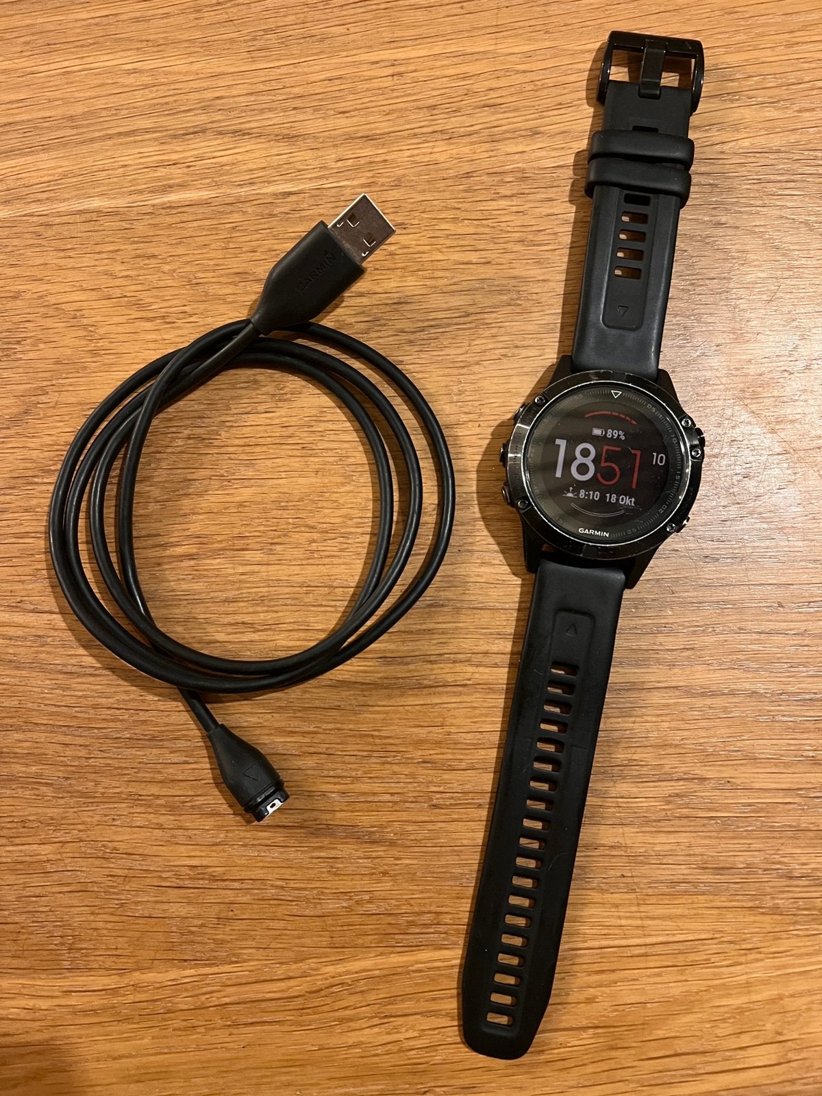 Garmin fenix 5, Handtassen en Accessoires, Ophalen, Stappen, Zwart, Zo goed als nieuw