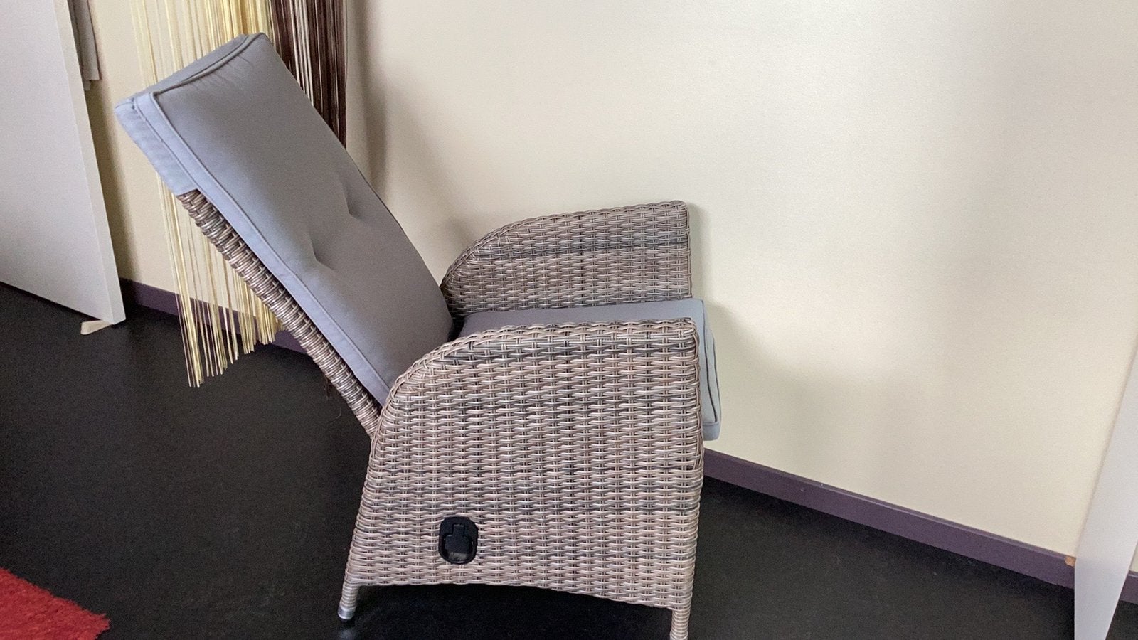 Fauteuil avec dossier inclinable de marque « Le Sud » brun, Enlèvement, Comme neuf