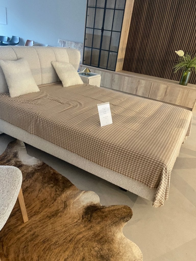 Nieuw bed 160 x 200 met nachttafels, Ophalen, 200 cm, Stof, 160 cm