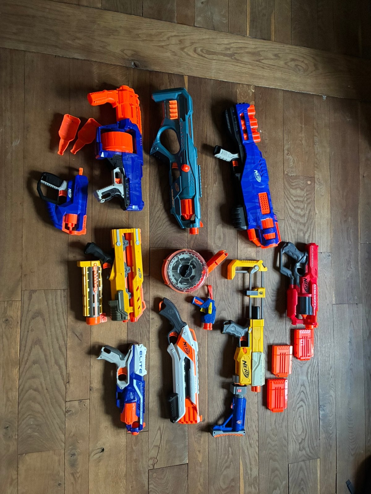 Collection de pistolets Nerf, Enlèvement, Comme neuf