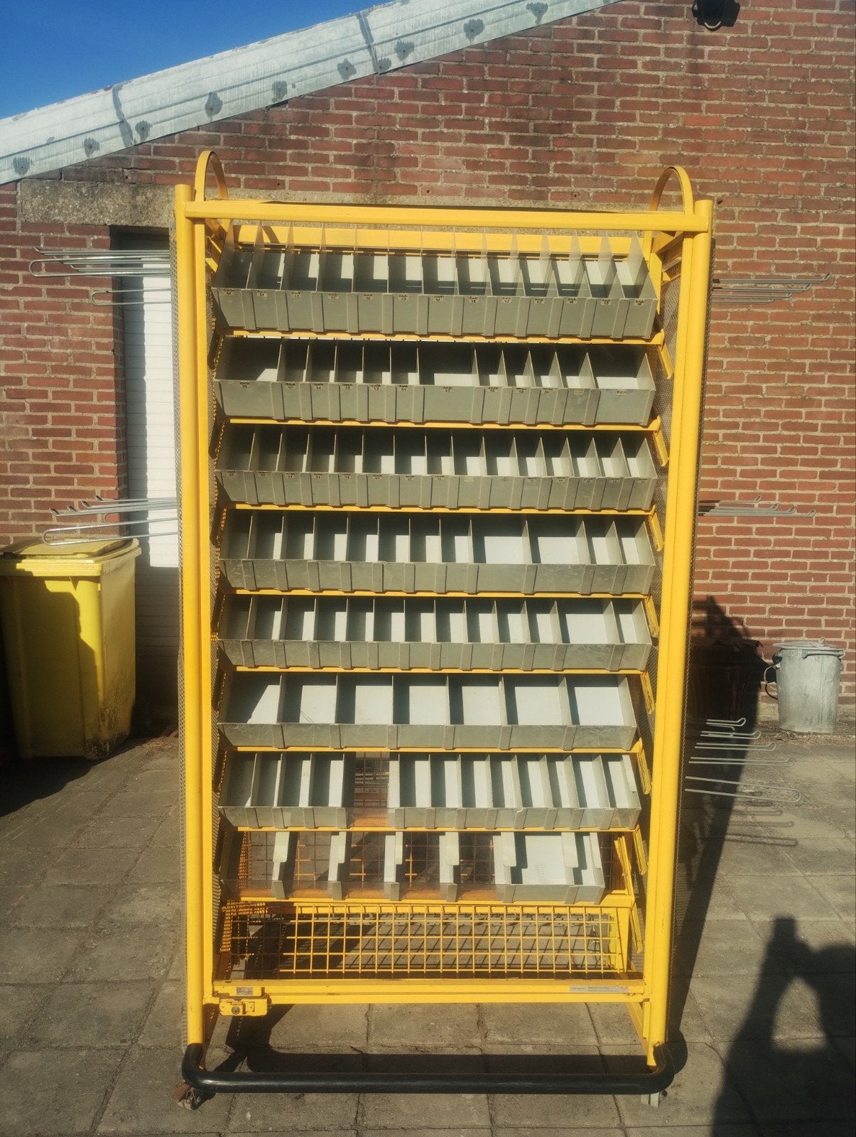 Vakkenkast magazijnkast winkeldisplay (2 stuks beschikbaar), Ophalen, Gebruikt, 100 tot 150 cm, 200 cm of meer