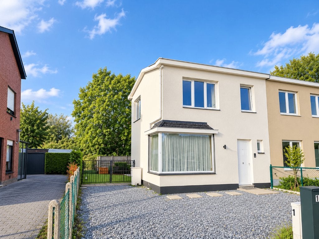 RUIME HALFOPEN BEBOUWING MET GROTE TUIN 688 M² IN LOCHRISTI, Immo, Gent, 500 tot 1000 m², 3 kamers, Hoekwoning