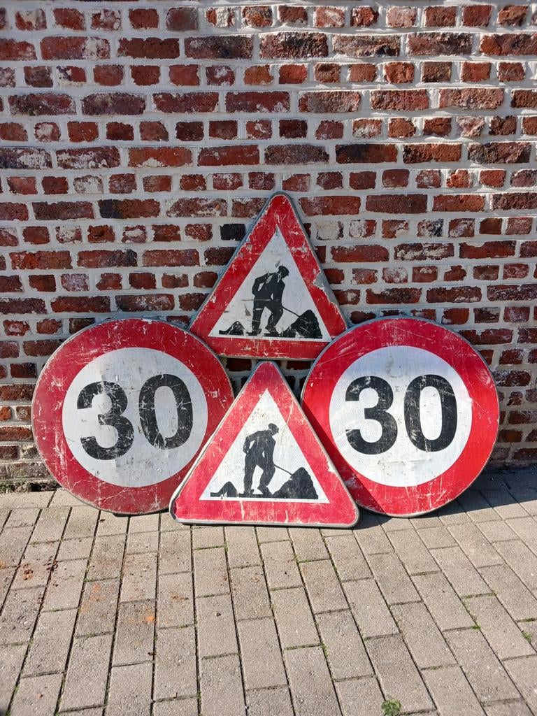 verkeersborden  30km en werken, Ophalen
