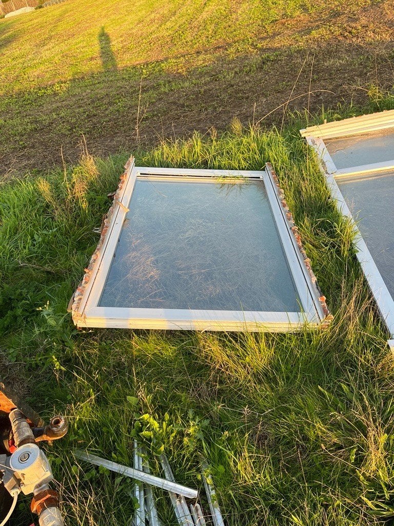 PVC ramen met dubbel glas gratis, Doe-het-zelf en Bouw, Ophalen, Gevelraam of Ruit, Gebruikt, 120 tot 160 cm