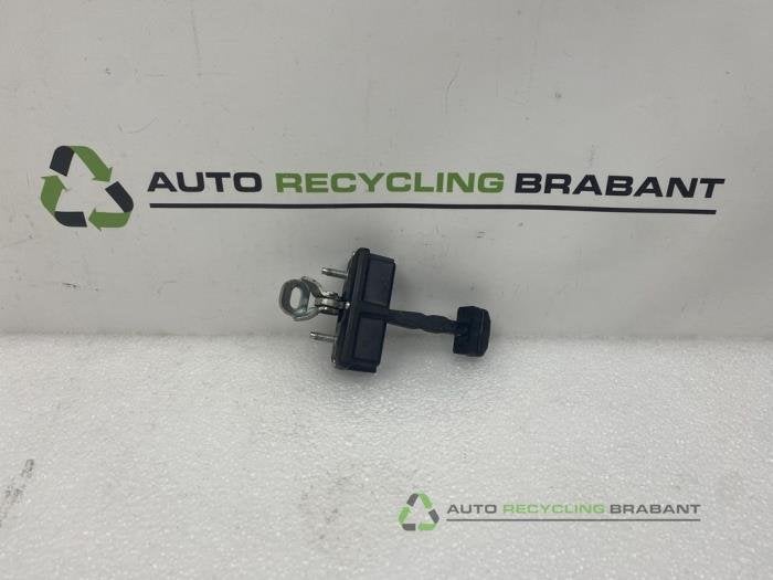 Butée 4portes avant gauche d'un Fiat Punto, -, 3 mois de garantie, Utilisé, -