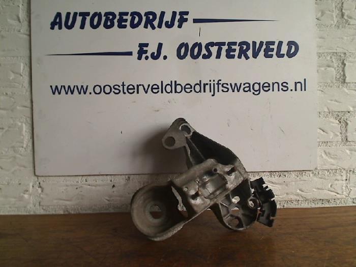 Motorsteun van een Volkswagen Passat, Gebruikt, -, Volkswagen, -