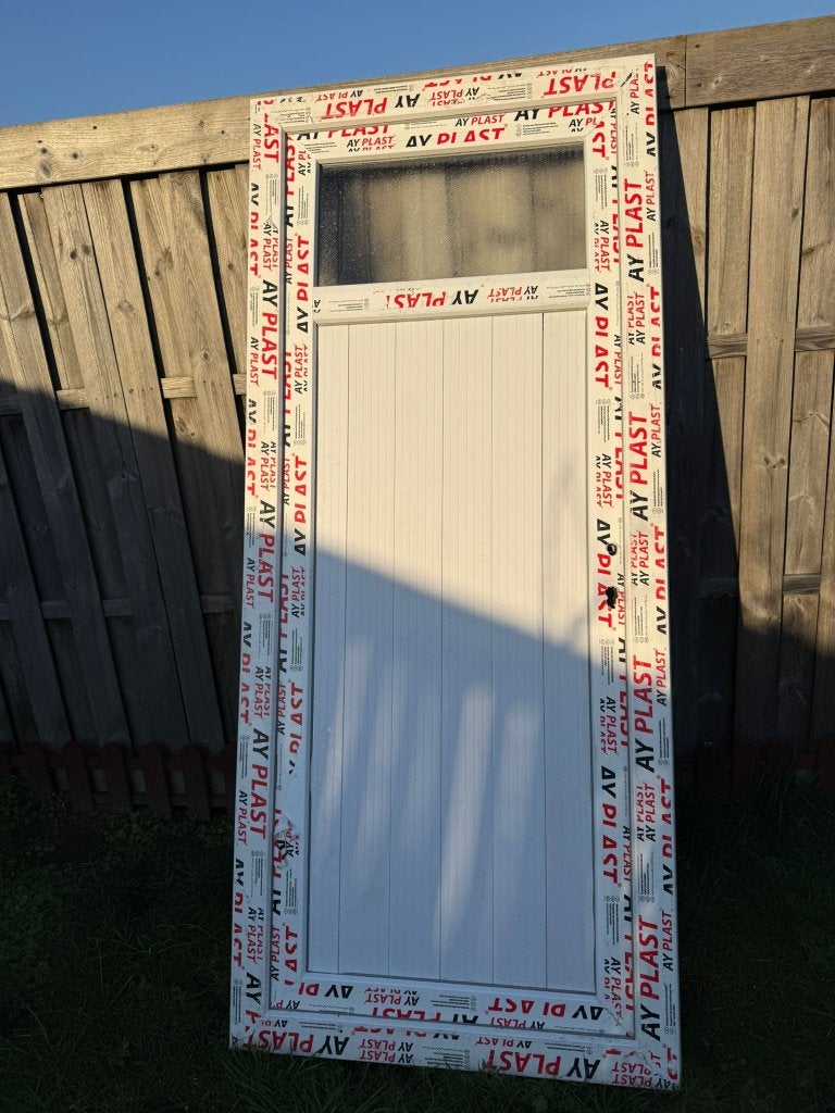 Kunststof deur met kozijn PVC!, Ophalen, Kunststof, Deurkozijn, Zo goed als nieuw