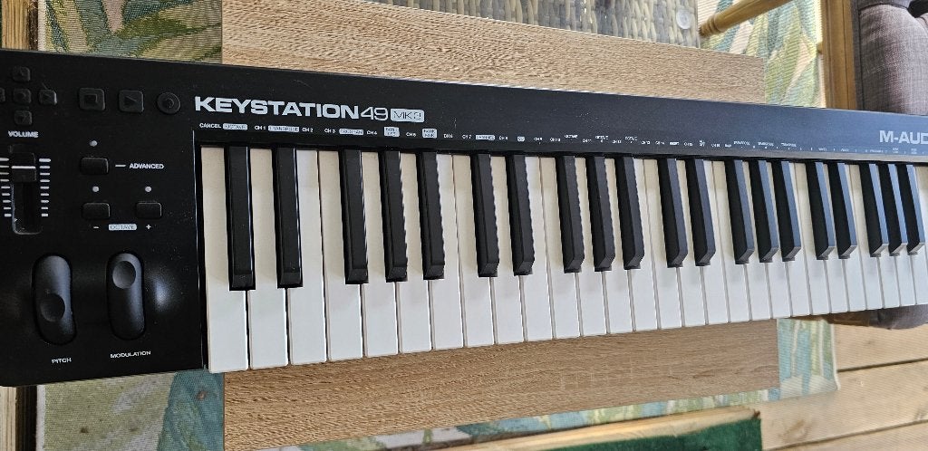 *** M-AUDIO 49 toetsen Midi-toetsenbord als nieuw ***, Muziek en Instrumenten, Keyboards, Zo goed als nieuw, Aanslaggevoelig, Ophalen
