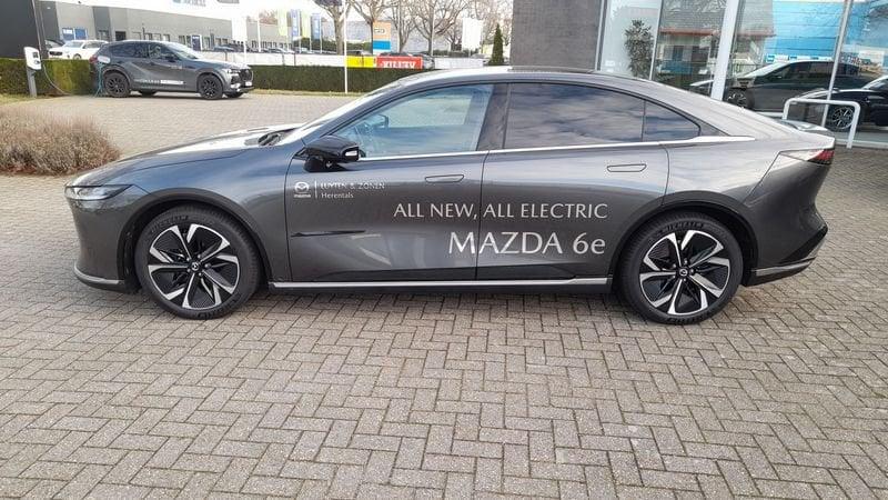 Mazda Mazda6e Demo 5HB EV 68,8 kWh 258 hp Takumi, Auto's, Automaat, Achterwielaandrijving, Beige, 6e