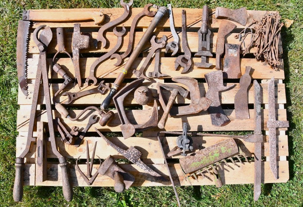 outils anciens, Enlèvement