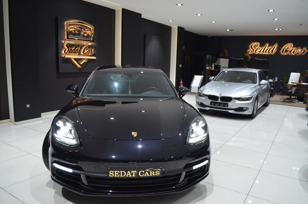 Porsche Panamera 4 E-HYBRID/BENZINE 3.0 10Y LIMITED EDITION, Autos, Porsche, Cuir, Achat, Entreprise, Noir