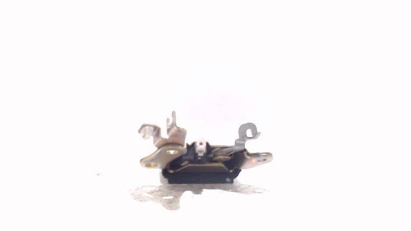 Slot mechaniek kofferdeksel achterklep elektrisch Toyota Cel, Onderdelen@venauto.nl, Van der Ven Autorecycling B.V., Ettenseweg 76, 4706 PB Roosendaal, The Netherlands