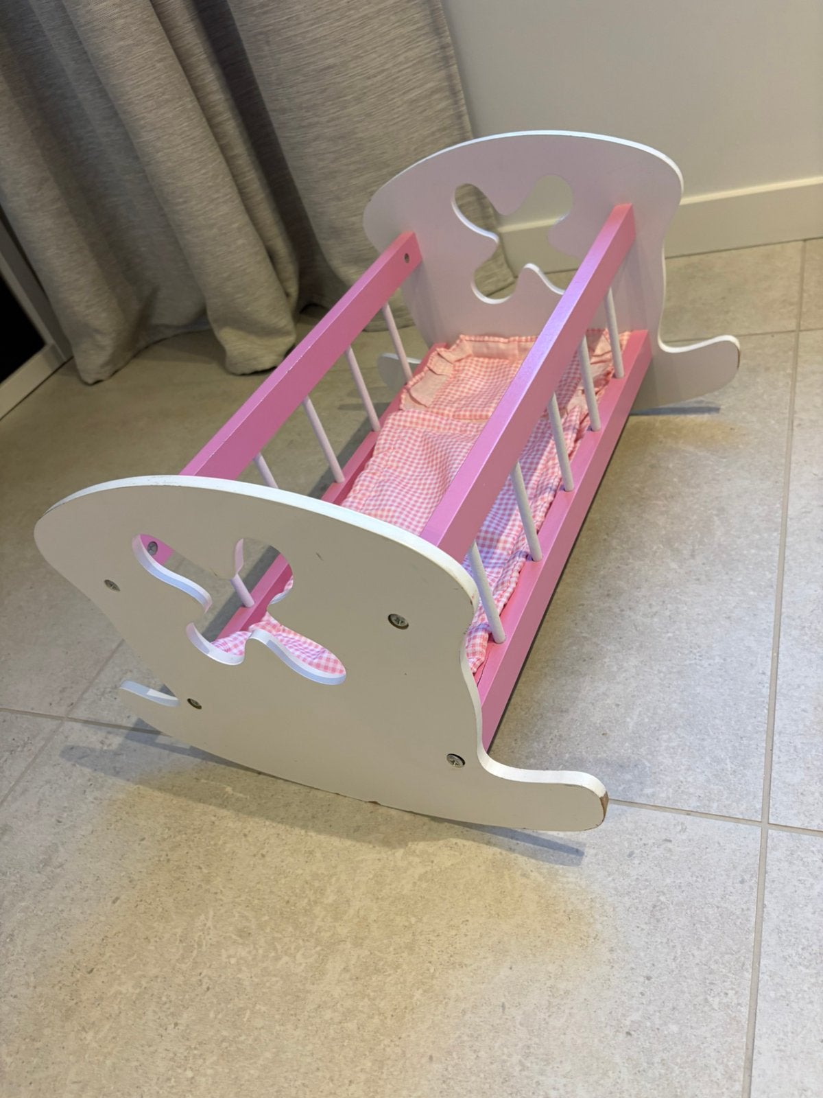 Houten poppenbed, Ophalen, Zo goed als nieuw
