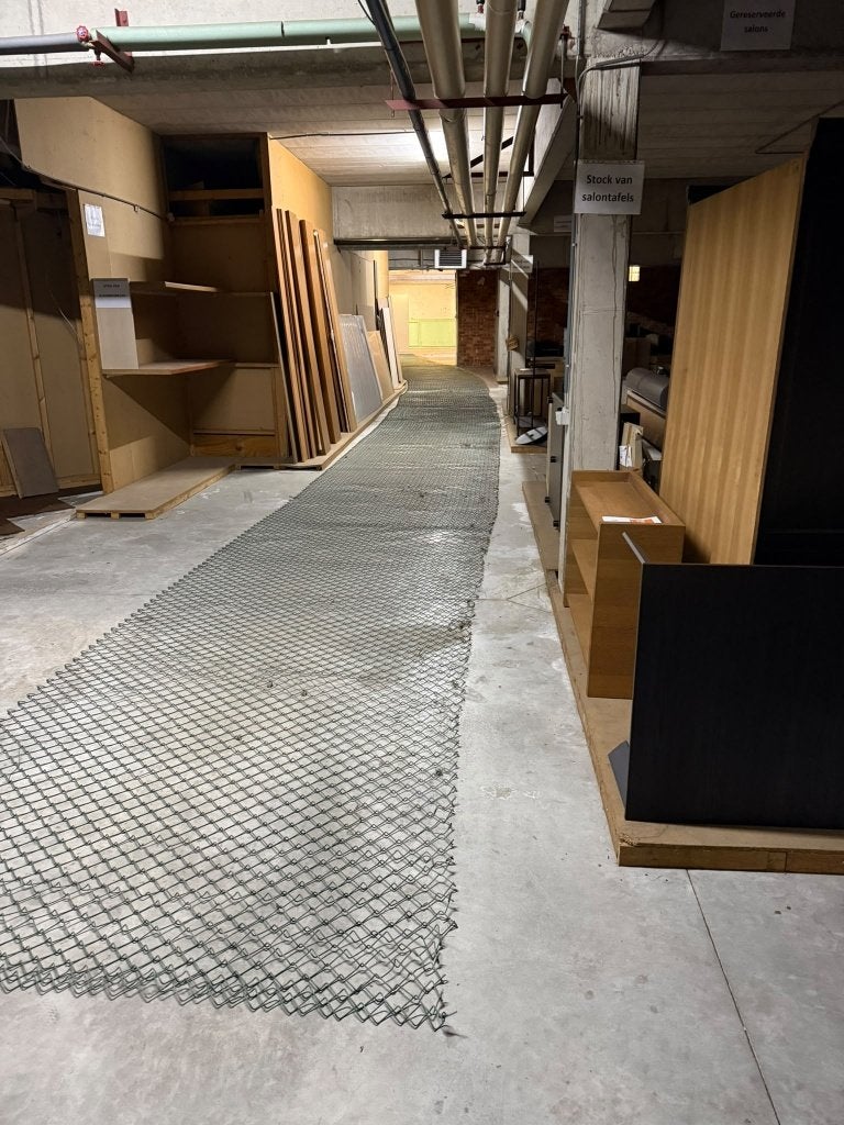 Rouleau de fil et poteaux, Jardin & Terrasse, Enlèvement, Comme neuf, Fil