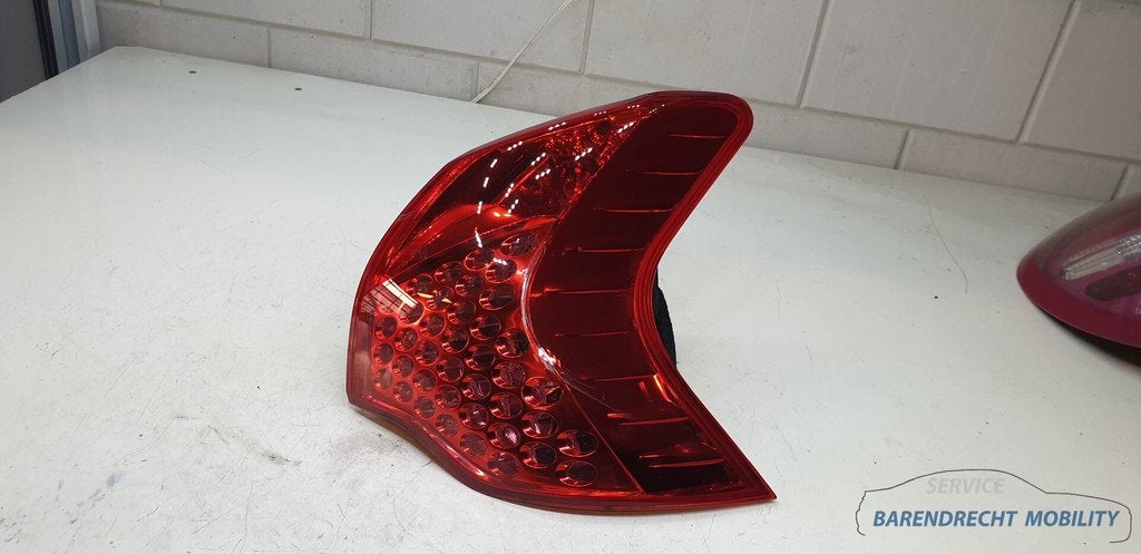 LED achterlicht rechts Peugeot 3008 9683460780 passagierskan, Auto-onderdelen, Taurusavenue 1
2132 LS  Hoofddorp, NL, Gebruikt
