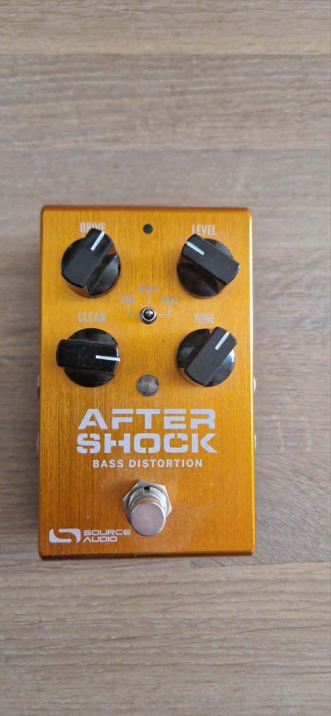 Aftershock bass pedal - distortion - Source audio, Muziek en Instrumenten, Effecten, Ophalen of Verzenden, Zo goed als nieuw, Distortion, Overdrive of Fuzz
