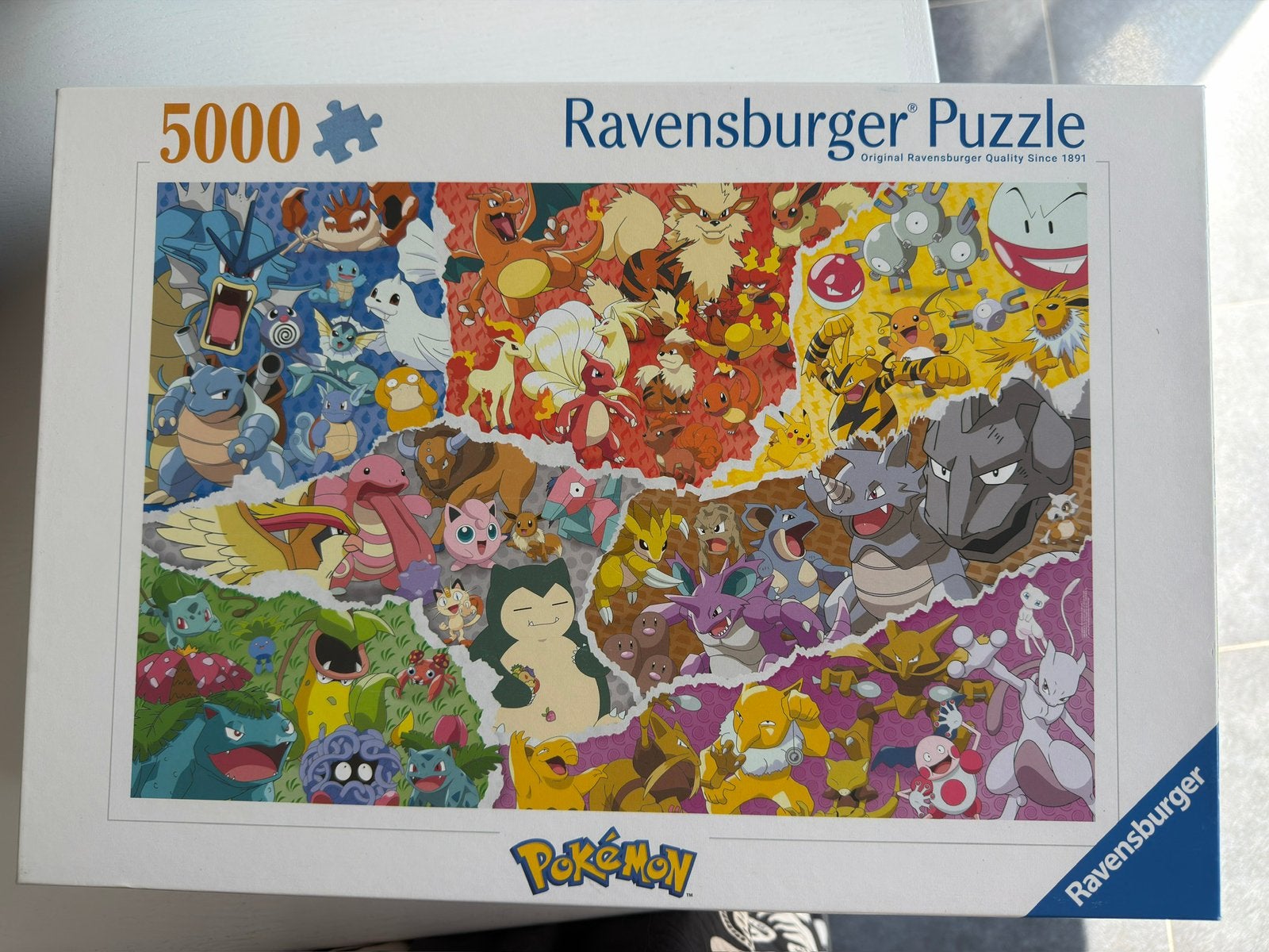 Puzzle pokemon 5000 pieces, Enlèvement, Plus de 1 500 pièces, Comme neuf, Puzzle