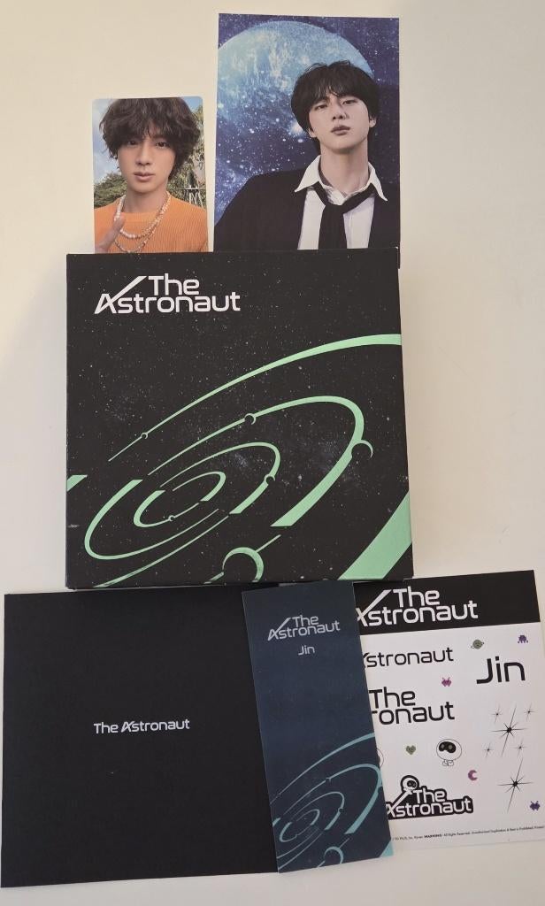 Jin The Astronaut Green version Moon, Ophalen of Verzenden, Zo goed als nieuw, Boxset